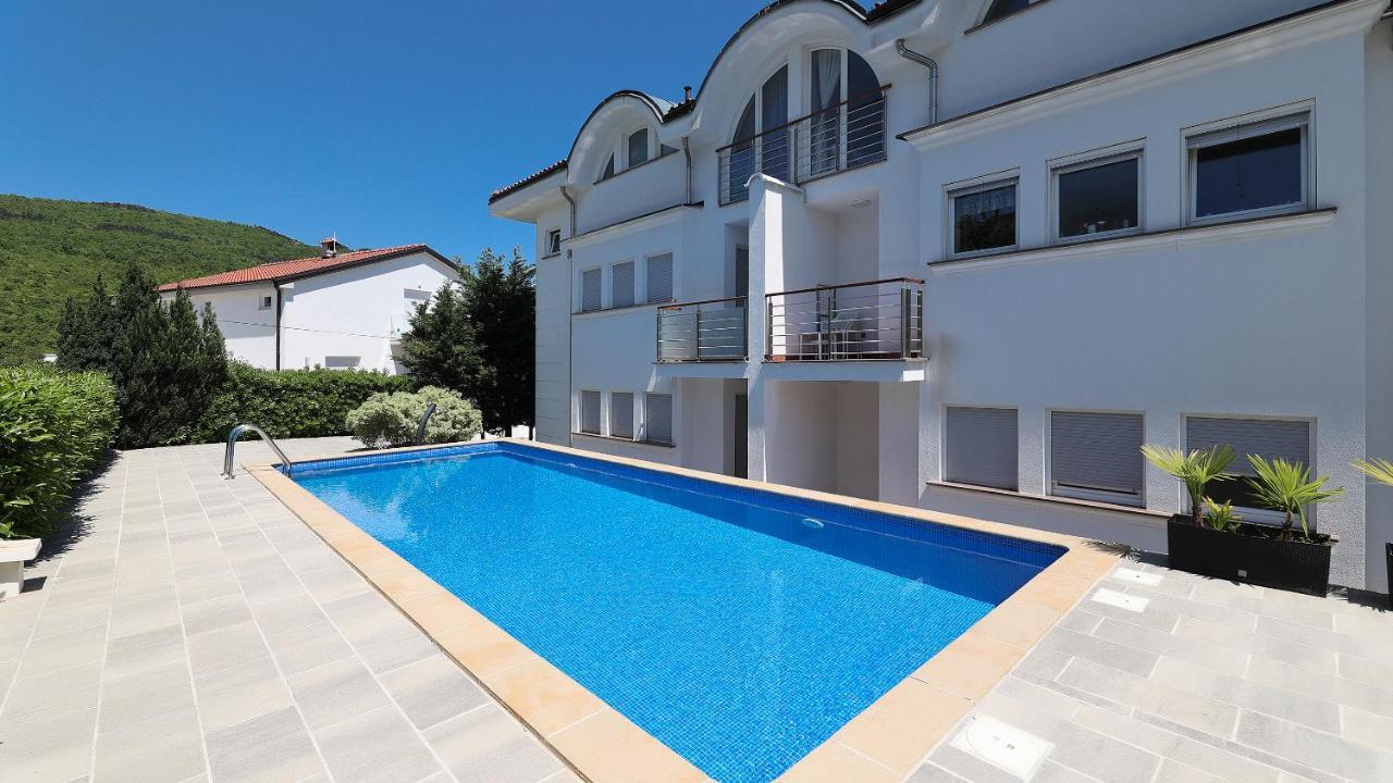 Sea View Apartment In Ičići Exteriér fotografie