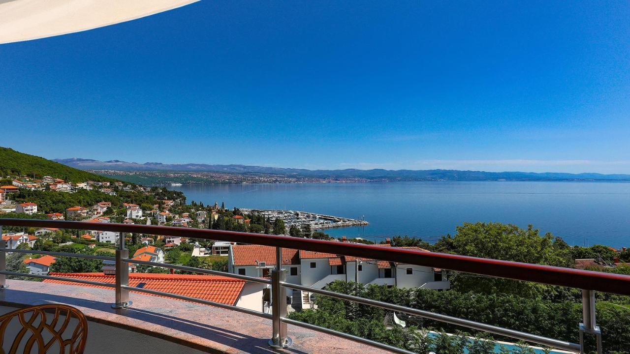 Sea View Apartment In Ičići Exteriér fotografie